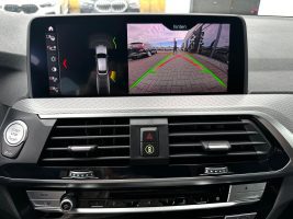 BMW X4 30d xDrive M Sport Paket in Weiß als SUV/Geländewagen/Pickup - Fahrzeugfoto 22