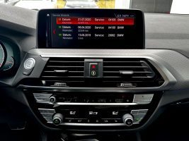 BMW X4 30d xDrive M Sport Paket in Weiß als SUV/Geländewagen/Pickup - Fahrzeugfoto 24