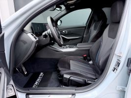 BMW 320i M Sport Paket /LED/ACC/HUD/360°CAM/GARANTIE in Grau als Limousine - Fahrzeugfoto 9