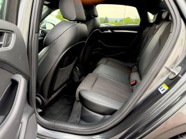 Audi A3 Limousine 35 TDI S line Sport Plus Paket in Grau - Fahrzeugfoto 13