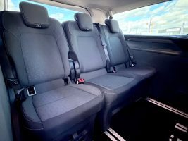 Ford Tourneo Custom 2.0d EcoBlue L2 Titanium 9.Sitzer in Silber als Van/Minibus - Fahrzeugfoto 15