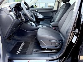 Audi Q3 40 TFSI quattro S line /NAVI/LED/PANO/1.HAND/ in Schwarz als SUV/Geländewagen/Pickup - Fahrzeugfoto 9