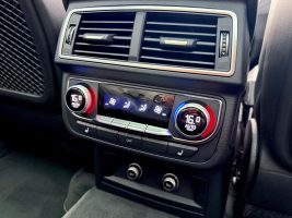 Audi Q7 3.0 TDI quattro S line Sport Plus //1.HAND// in Grau als SUV/Geländewagen/Pickup - Fahrzeugfoto 22