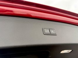 Audi Q5 40 TDI quattro S line Sport Plus Paket in Rot als SUV/Geländewagen/Pickup - Fahrzeugfoto 19