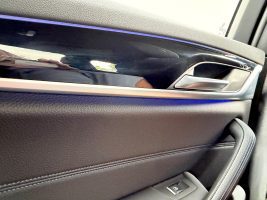 BMW 530i Touring M Sport Paket/NAVI/LED/CAM/GARANTIE in Blau als Kombi - Fahrzeugfoto 16