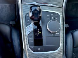 BMW 320i Touring M Sport Paket *Navi*LED*Garantie* in Weiß als Kombi - Fahrzeugfoto 25