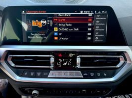 BMW 320i Touring M Sport Paket *Navi*LED*Garantie* in Weiß als Kombi - Fahrzeugfoto 26