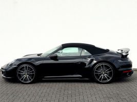 Porsche 911 Turbo S Cabriolet/LIFT/KERAMIK/BOSE/GARANTIE in Schwarz als Cabrio/Roadster - Fahrzeugfoto 25