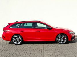 Skoda Octavia Combi RS 2.0 TSI /LED/ACC/360°CAM/AHK/ in Rot als Kombi - Fahrzeugfoto 4