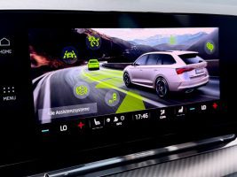 Skoda Octavia Combi RS 2.0 TSI /LED/ACC/360°CAM/AHK/ in Rot als Kombi - Fahrzeugfoto 17