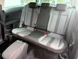 Volkswagen Golf 7 1.4 TSI R Line/NAVI/BI-XENON/PDC/GARANTIE in Schwarz als Kleinwagen - Fahrzeugfoto 14