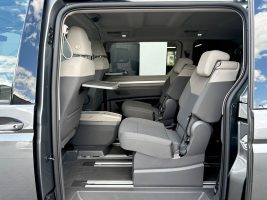 Volkswagen T7 Multivan Life *Garantie*7Sitzer*Unfallfrei* in Grau als Van/Minibus - Fahrzeugfoto 15
