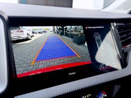 Audi A1 allstreet 30 TFSI /NAVI/LED/CAM/1.HAND/GARANT in Rot als Kleinwagen - Fahrzeugfoto 15